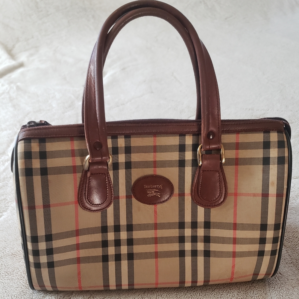 Burberrys Nova Check bag